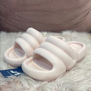 Women's Pink Slippers